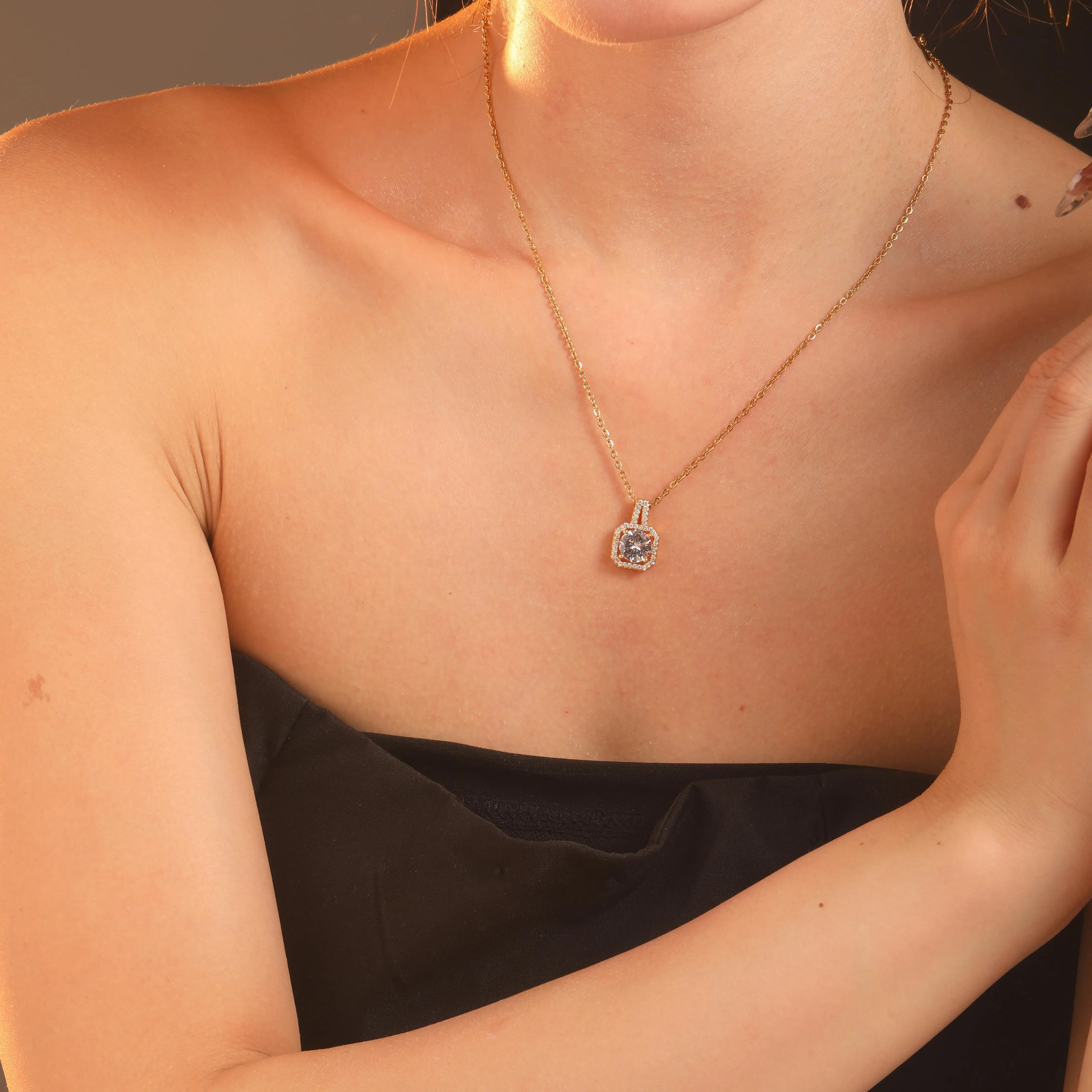 US Local Stock Zircon Pendant daily Wear Luxury Necklace High Quality Gold Plating Wedding Banquet Necklace holiday Gift
