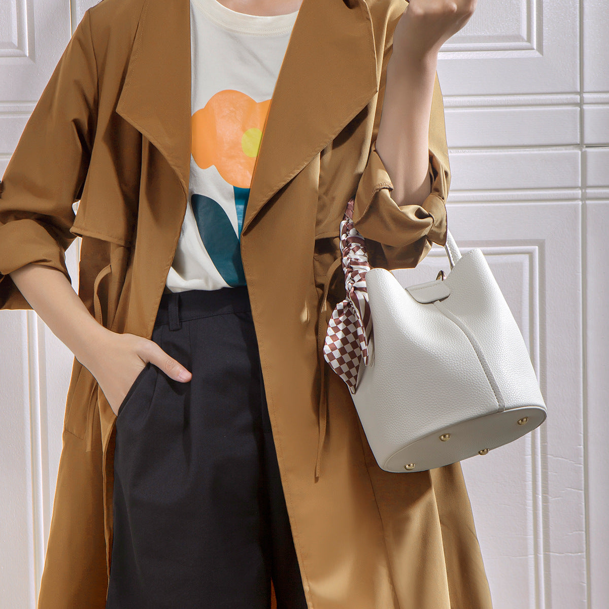 Small Bucket Bag Women's High-End Bag 2024 New Niche Vegetable Basket Women's Bag Super Hot Satchel Crossbody Bag Summer