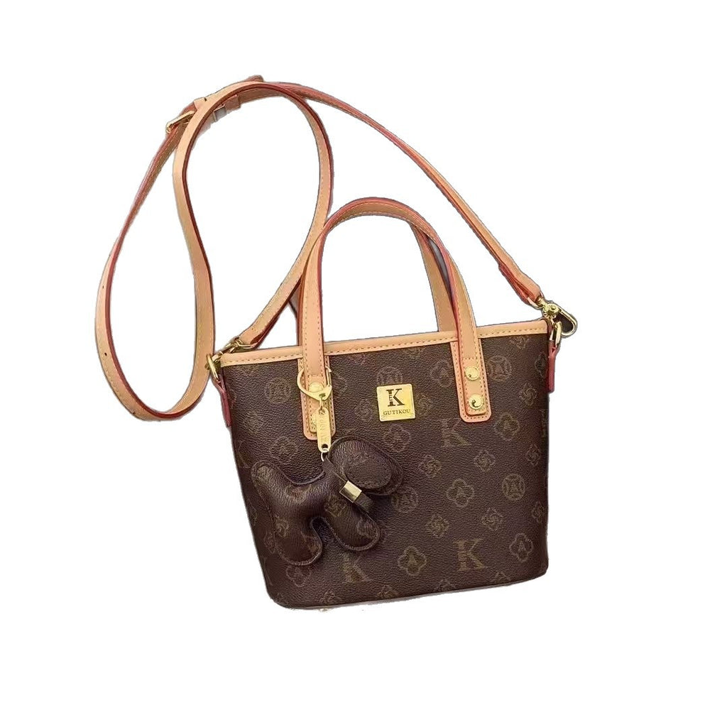 2025 New Textured Vegetable Basket Women's Bag Retro Ins Style Crossbody Bag High-Looking Commuting Outing Women's Bag