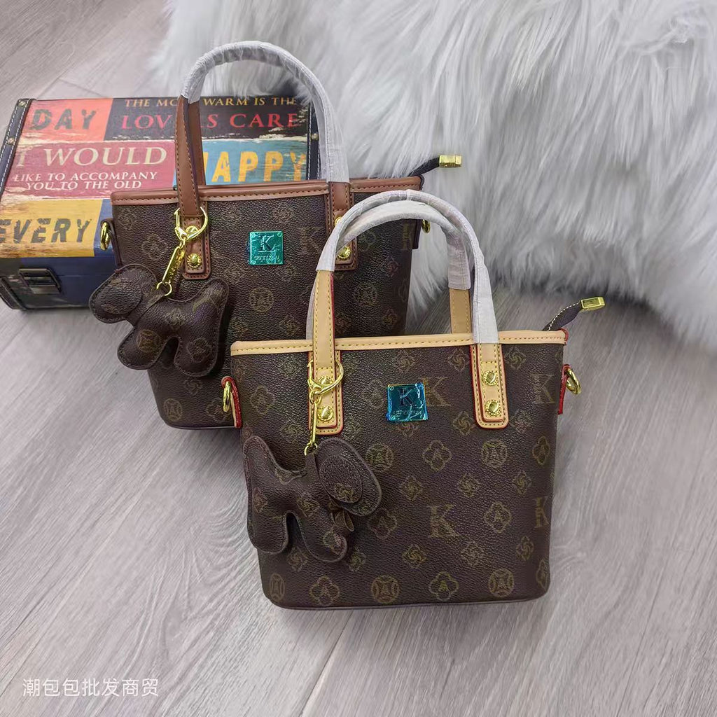 2025 New Textured Vegetable Basket Women's Bag Retro Ins Style Crossbody Bag High-Looking Commuting Outing Women's Bag