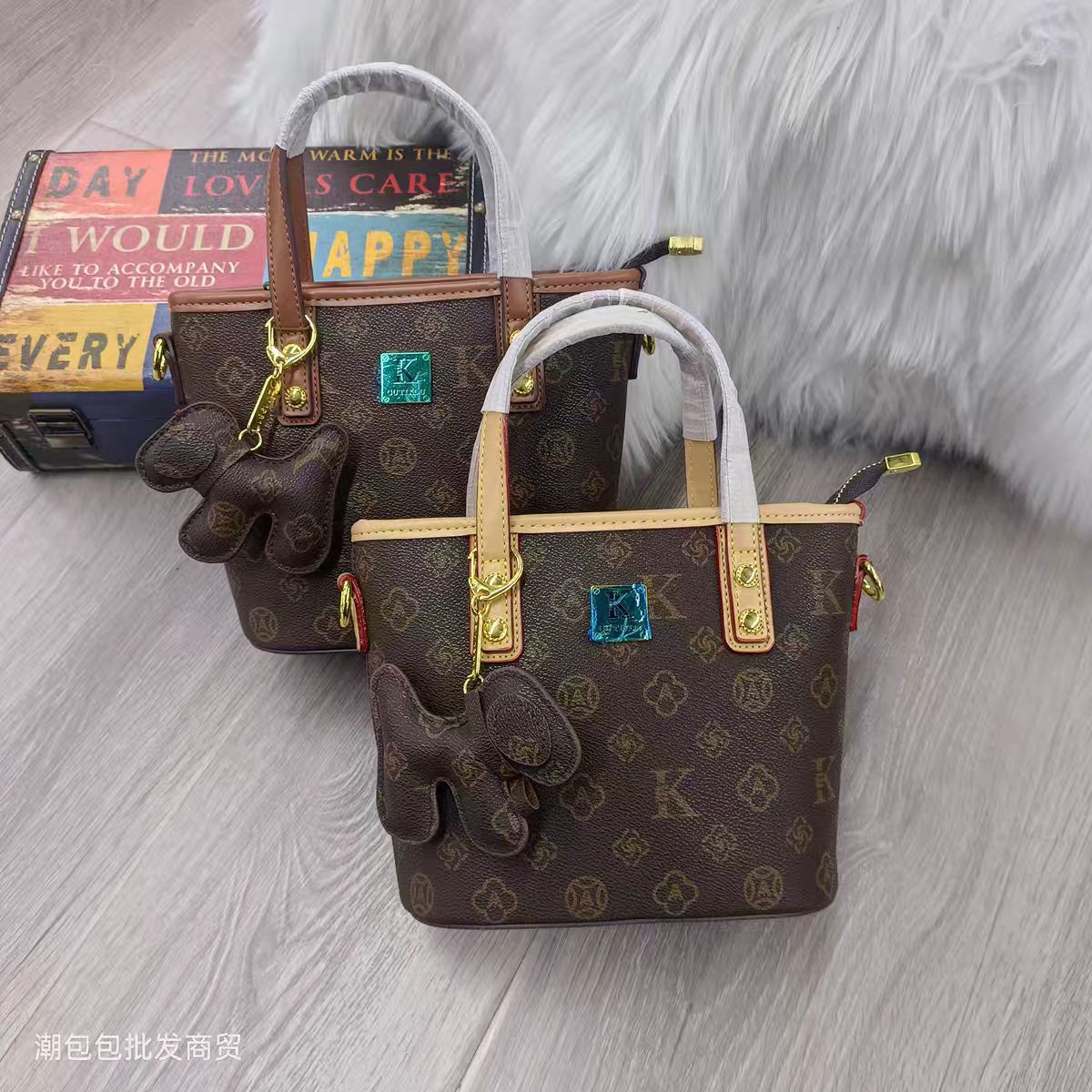 2025 New Textured Vegetable Basket Women's Bag Retro Ins Style Crossbody Bag High-Looking Commuting Outing Women's Bag