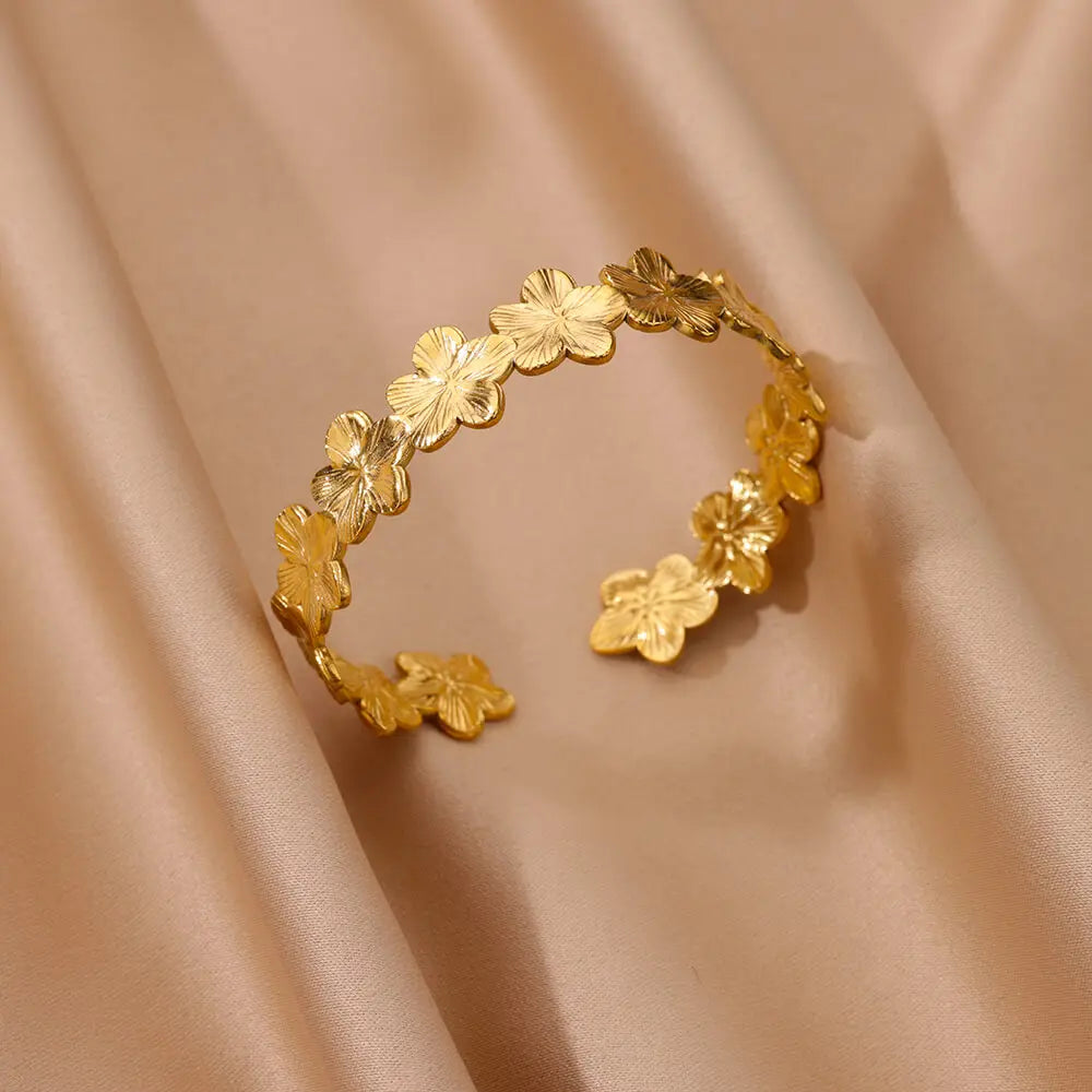 Bracelet à fleurs délicates en acier inoxydable, couleur or, manchette ouverte pour femmes, bijoux de mariage, accessoires de fête de vacances, cadeaux