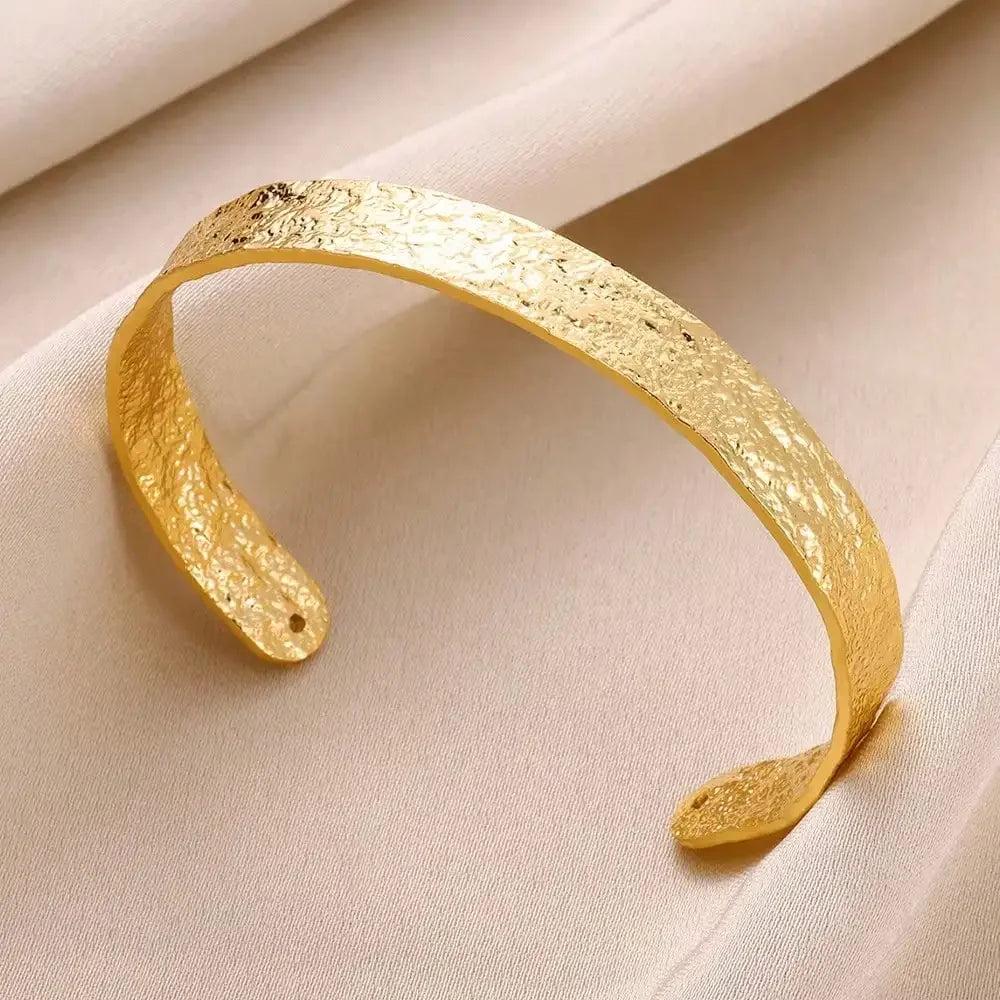 Bracelet à fleurs délicates en acier inoxydable, couleur or, manchette ouverte pour femmes, bijoux de mariage, accessoires de fête de vacances, cadeaux